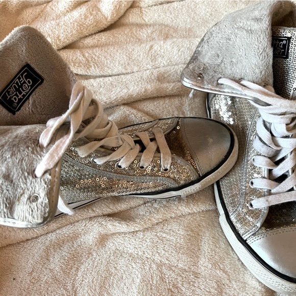 Sequined high tops, size 8M - Picture 5 of 6